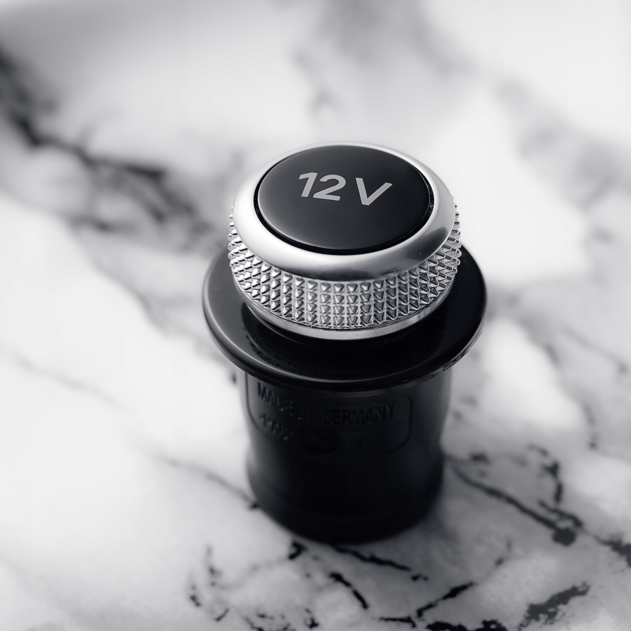 ZAŚLEPKA ATRAPA GNIAZDA ZAPALNICZKI VW AUDI 12V - obrazek 4