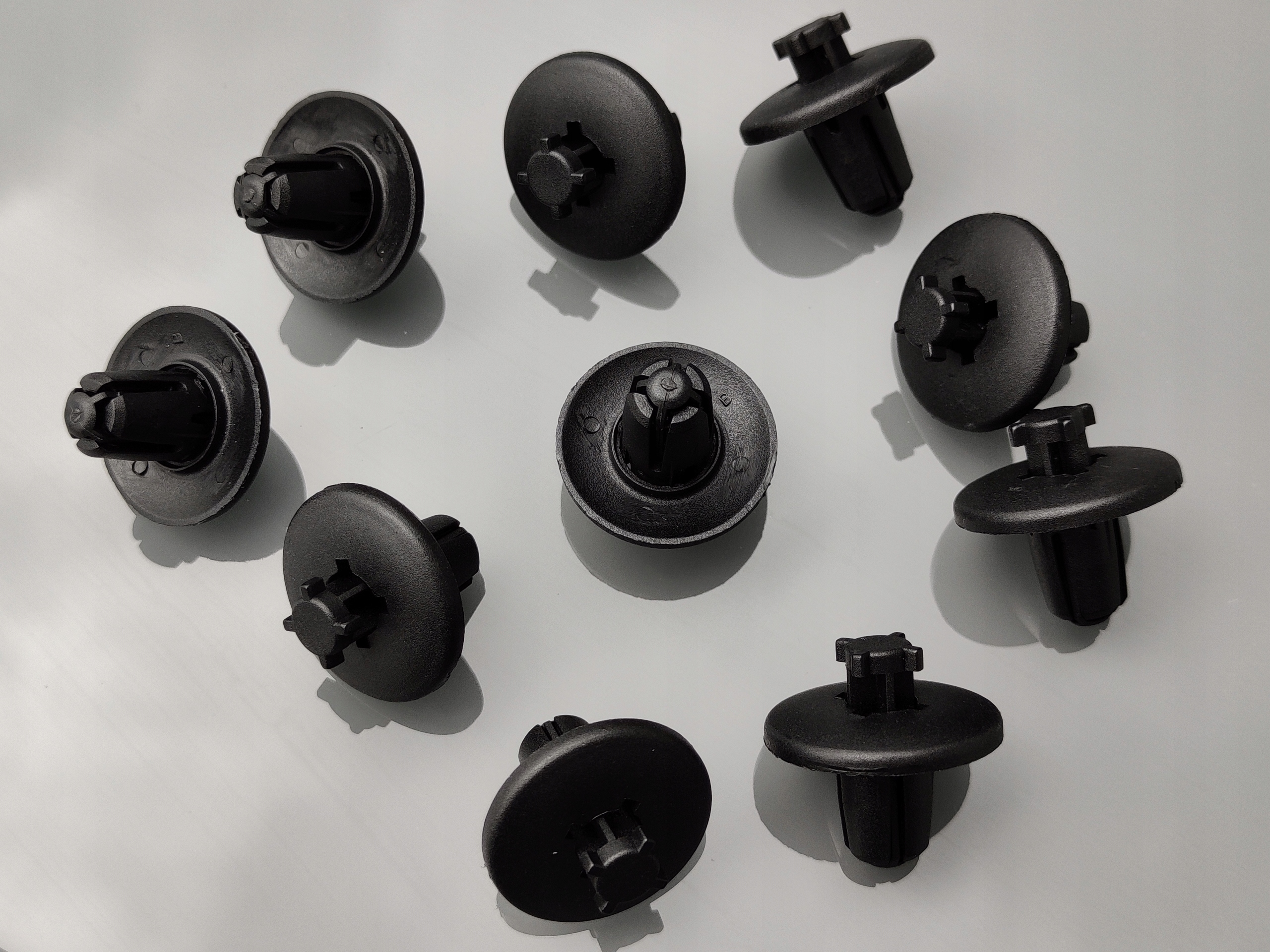 1x SPINKA KOŁEK NADKOLA PEUGEOT 307 406 607 C3 C5 - obrazek 2