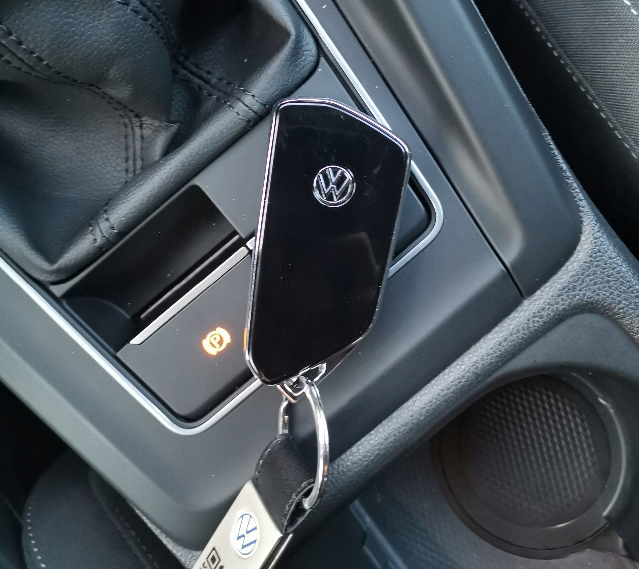 ETUI POKROWIEC NA KLUCZYK VW GOLF 8 LEON OCTAVIA V - obrazek 3