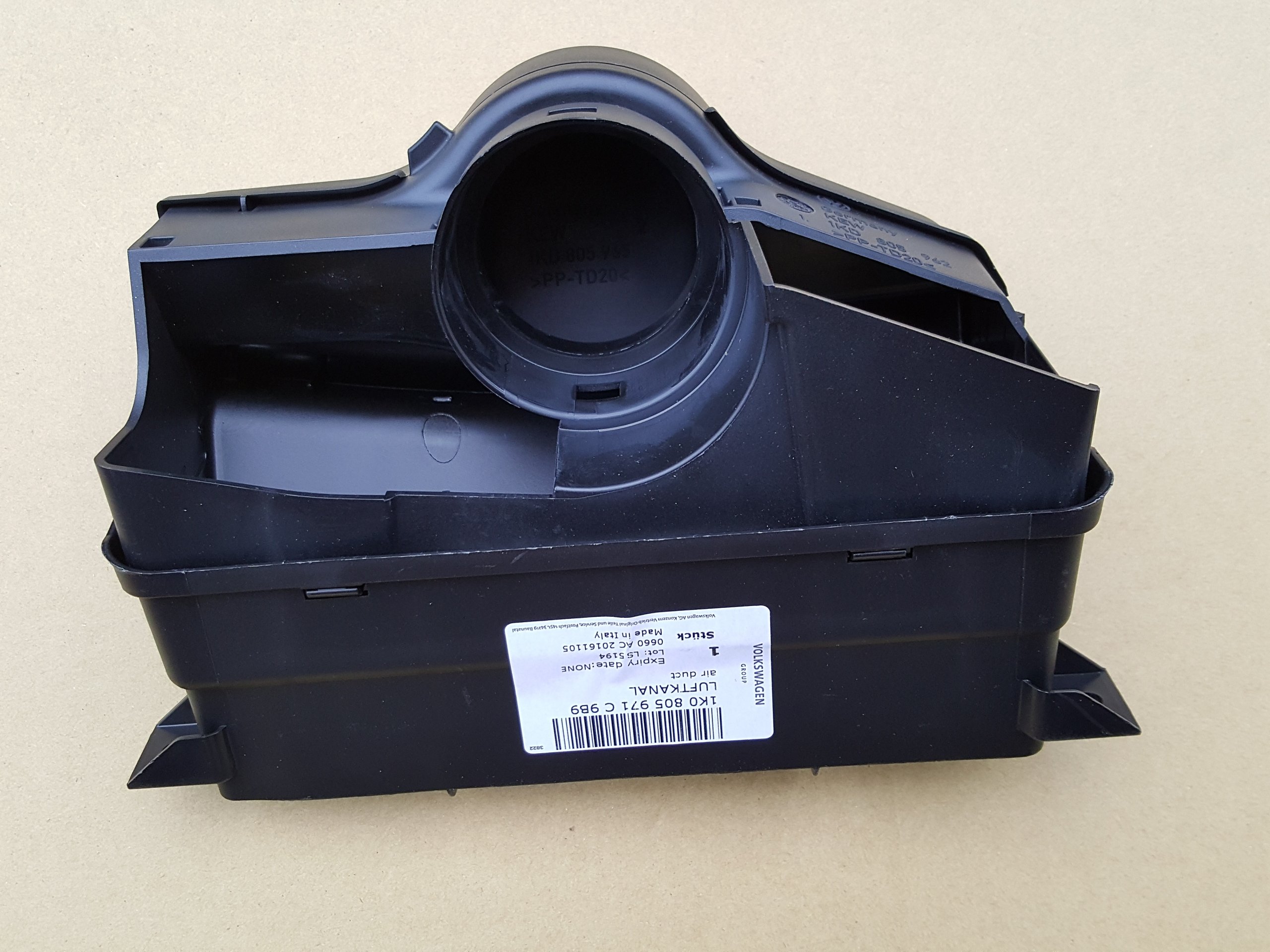 WLOT POWIETRZ AUDI A3 1,2 1,4 benzyna chwyt łapacz - obrazek 2