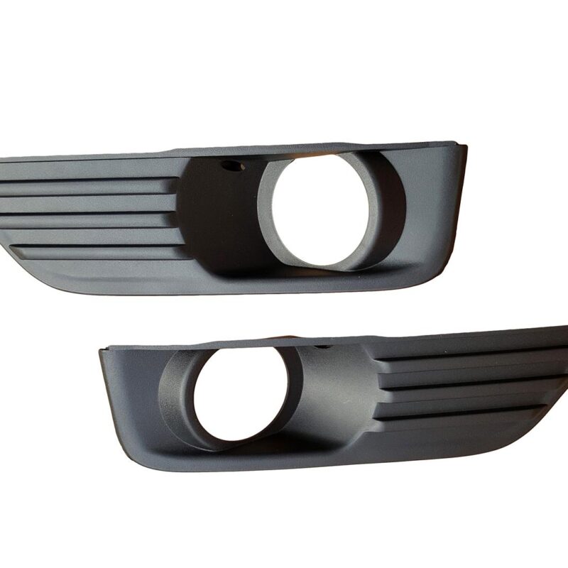 KRATKA LEWA RAMKA HALOGENU FORD FOCUS II 2004-2008