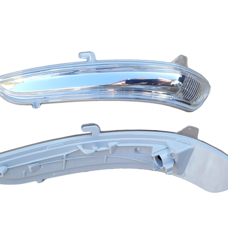 KIERUNKOWSKAZ PRAWY PEUGEOT 2008 208 Nowy oryginał