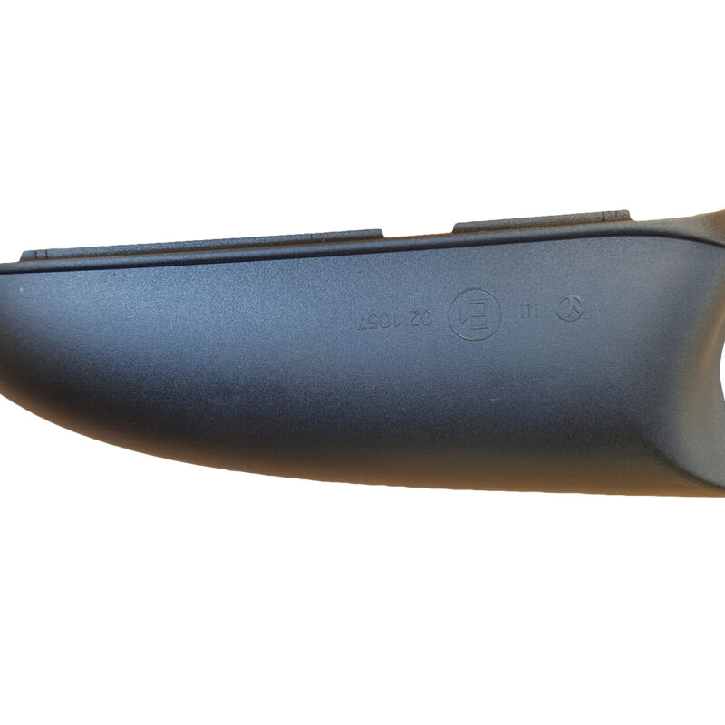 OBUDOWA LUSTERKA LEWA AUDI A3 8P 2010-2013 DOLNA