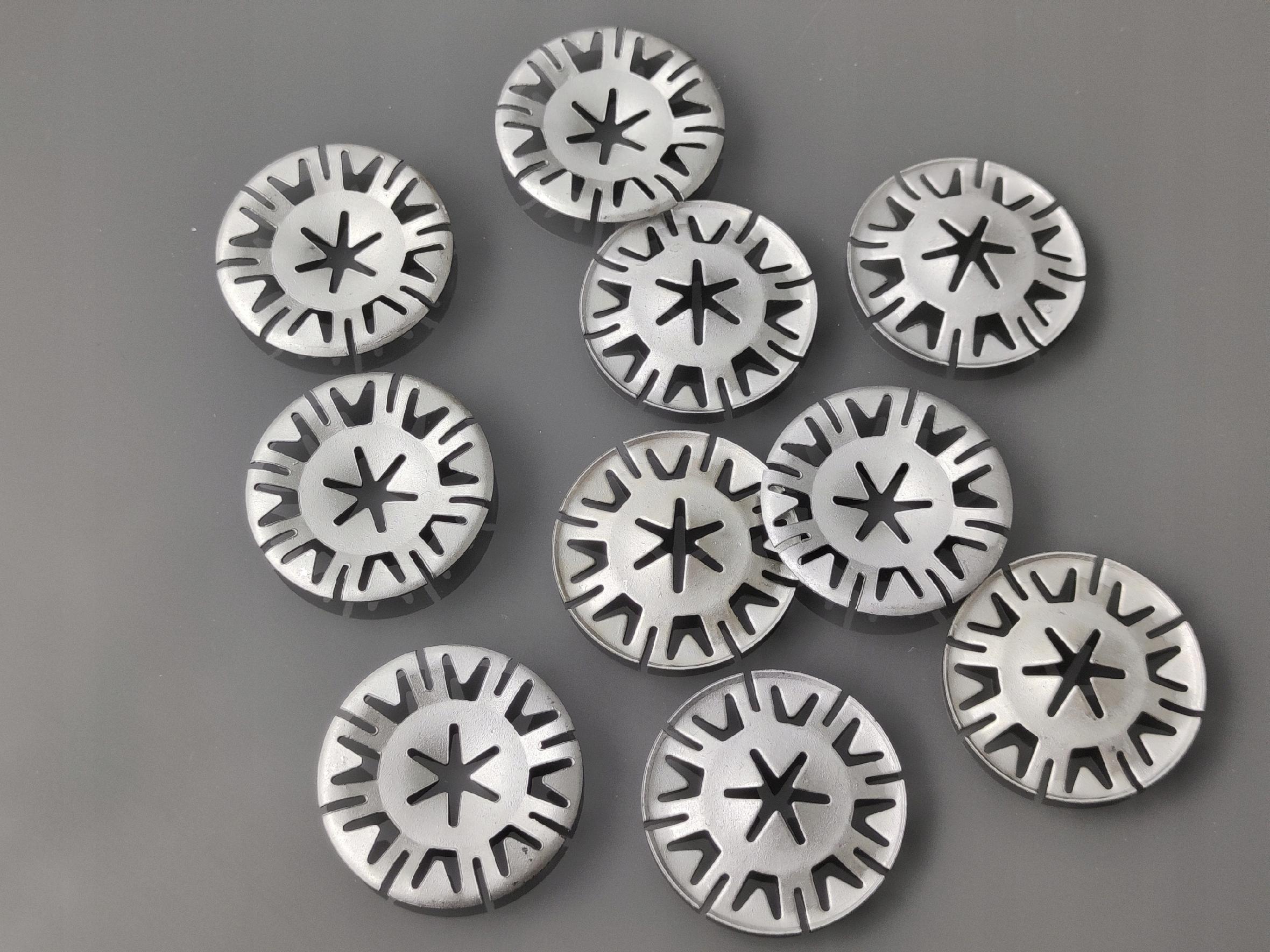 1x SPINKI BLASZKI MONTAŻOWE OSŁONA TERMICZNA SILNIKA - obrazek 3